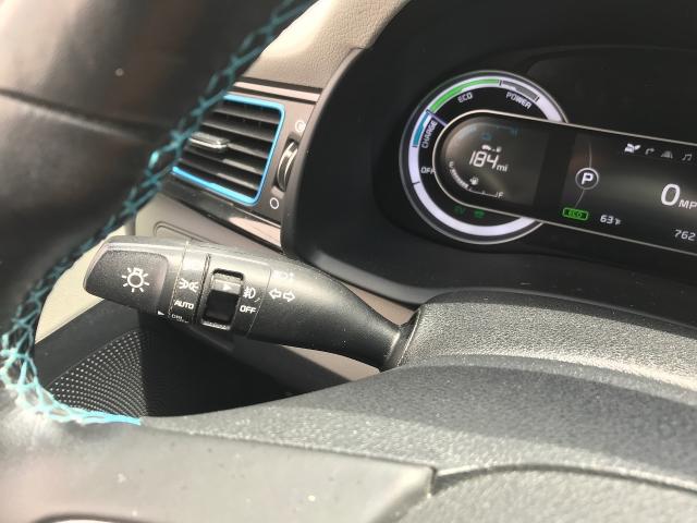2018 Kia Niro Vehicle Photo in GREEN BAY, WI 54303-3330