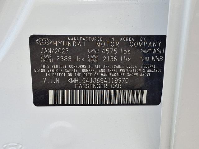 2025 Hyundai SONATA Hybrid Vehicle Photo in Harrisburg, PA 17111
