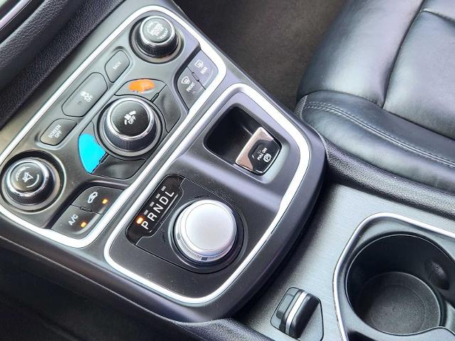 2017 Chrysler 200 Vehicle Photo in DENTON, TX 76210-9321
