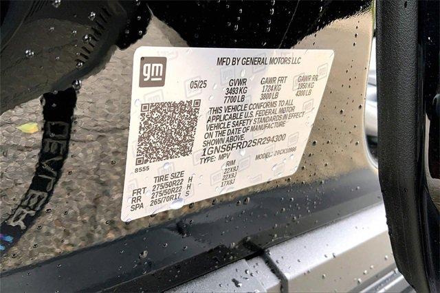 2025 Chevrolet Suburban Vehicle Photo in KANSAS CITY, MO 64114-4502