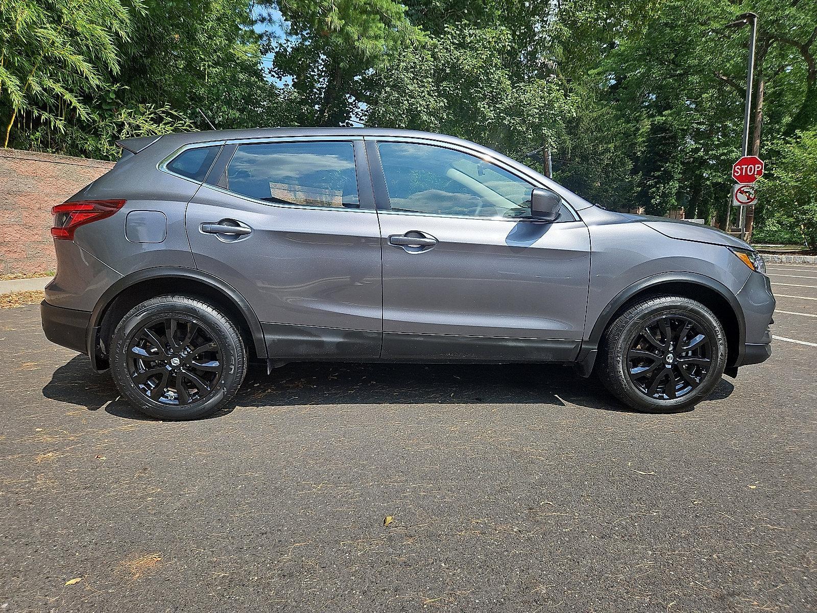 2022 Nissan Rogue Sport Vehicle Photo in Jenkintown, PA 19046
