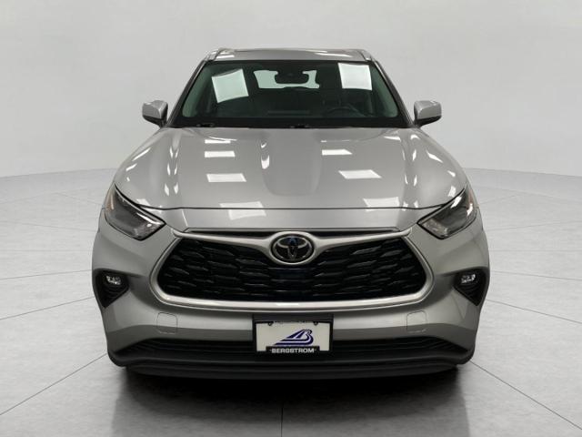 2022 Toyota Highlander Vehicle Photo in Appleton, WI 54913