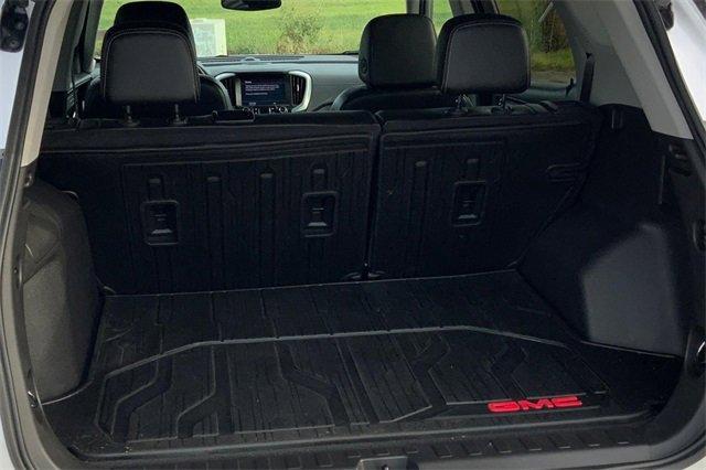 2024 GMC Terrain Vehicle Photo in TOPEKA, KS 66609-0000