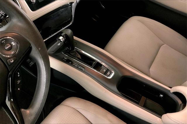 2021 Honda HR-V Vehicle Photo in Lees Summit, MO 64086