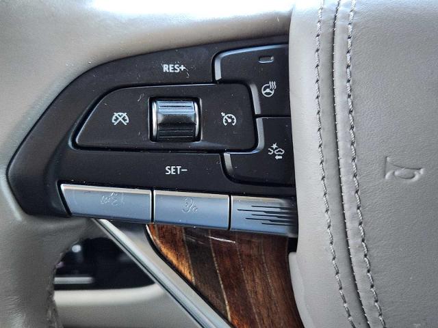2022 Cadillac Escalade Vehicle Photo in DENTON, TX 76210-9321