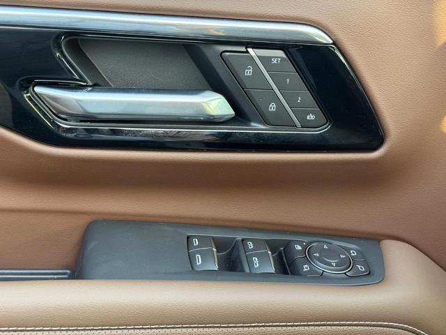 2025 Chevrolet Tahoe Vehicle Photo in COLUMBIA, MO 65203-3903