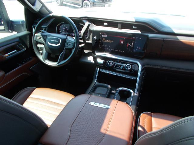 2024 GMC Sierra 2500 HD Vehicle Photo in LOWELL, MA 01852-4336