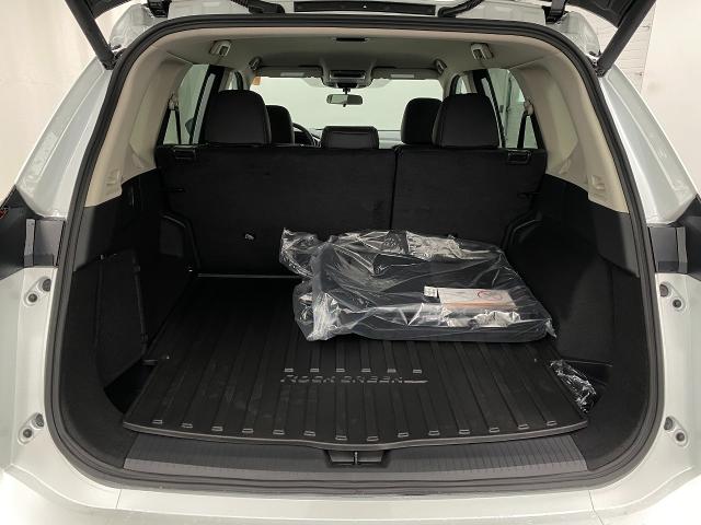 2025 Nissan Rogue Vehicle Photo in Appleton, WI 54913