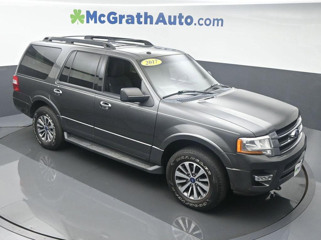 2017 Ford Expedition Vehicle Photo in Cedar Rapids, IA 52402