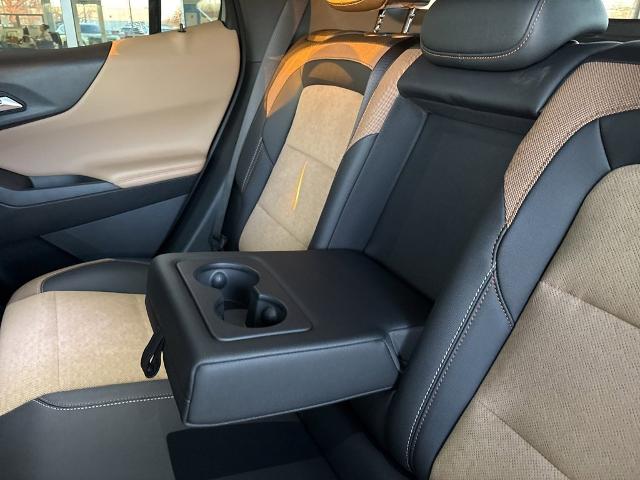 2025 Chevrolet Equinox Vehicle Photo in MANHATTAN, KS 66502-5036