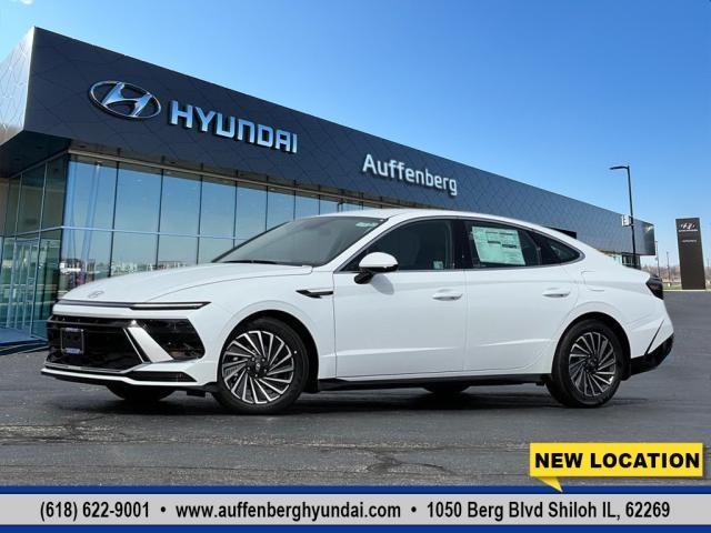 2024 Hyundai SONATA Hybrid Vehicle Photo in Shiloh, IL 62269