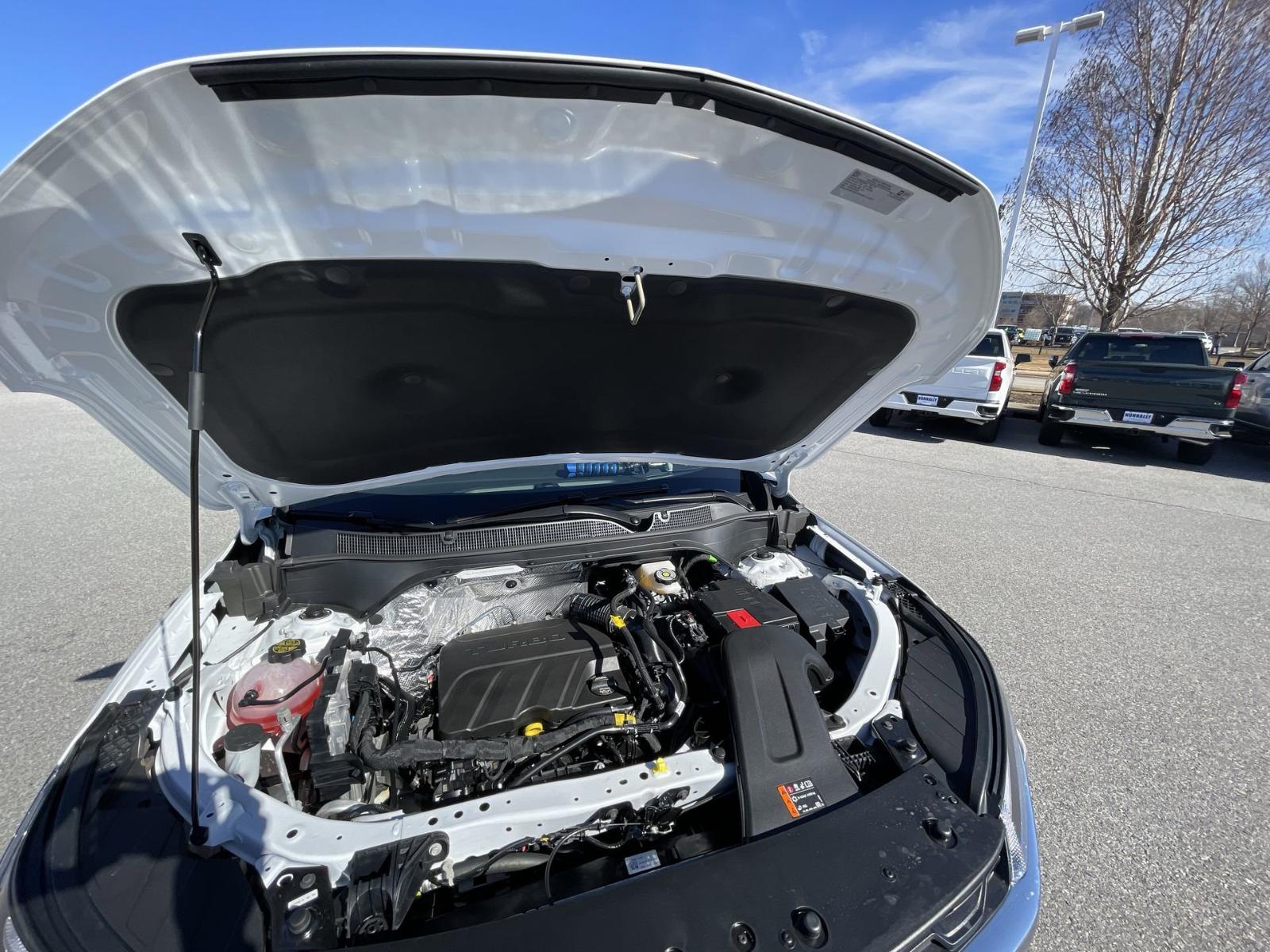 2025 Chevrolet Trax Vehicle Photo in BENTONVILLE, AR 72712-4322