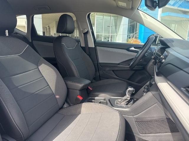 2024 Volkswagen Taos Vehicle Photo in MANHATTAN, KS 66502-5036