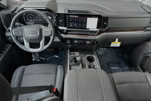 2024 GMC Sierra 1500 Vehicle Photo in ELK GROVE, CA 95757-8703