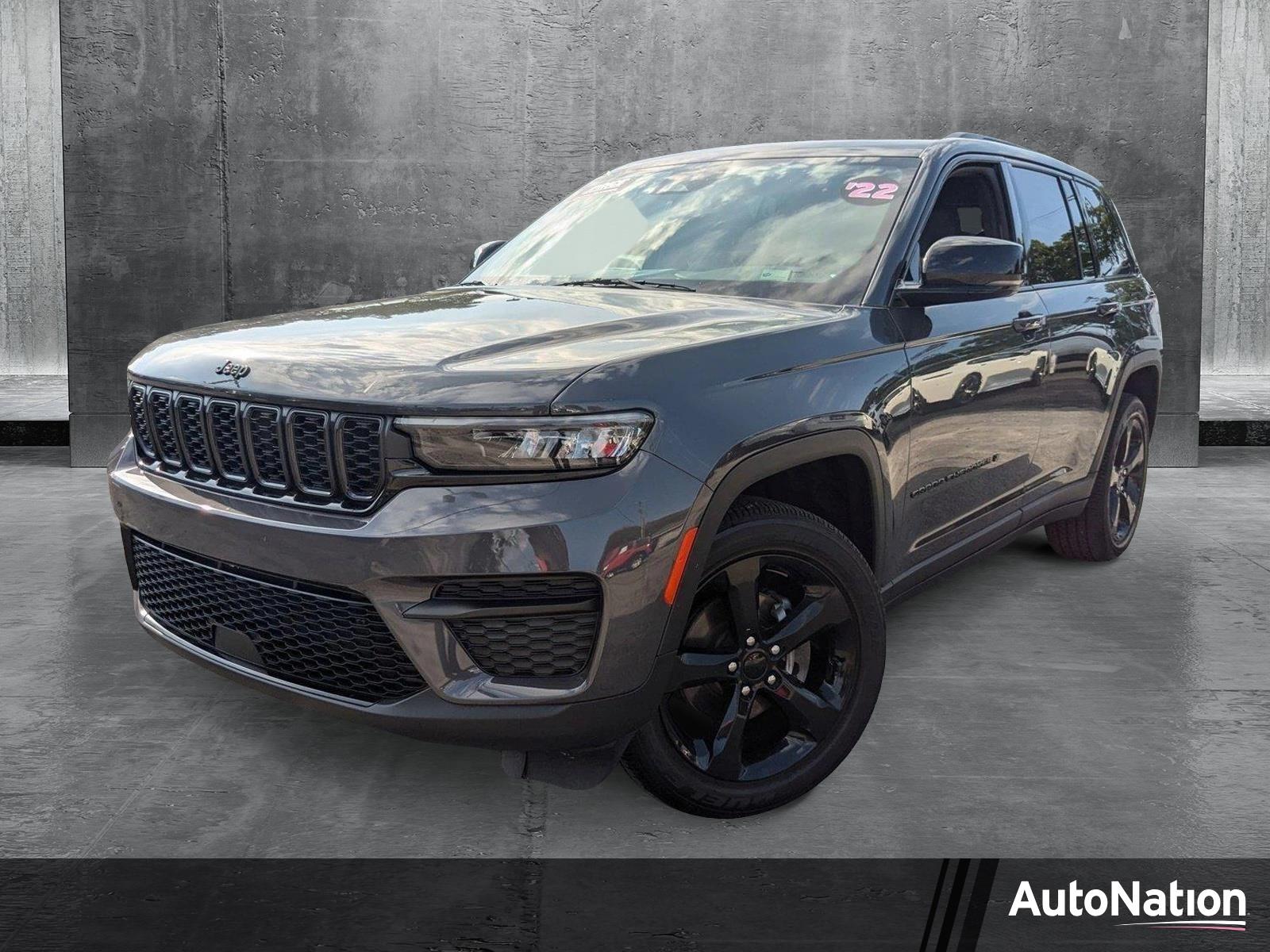 2024 Jeep Grand Cherokee Vehicle Photo in MIAMI, FL 33134-2699