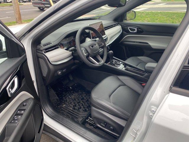 2025 Jeep Compass Vehicle Photo in Doylsetown, PA 18901