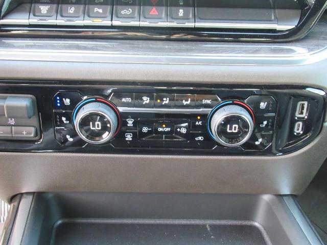 2024 Chevrolet Silverado 3500 HD Vehicle Photo in LEESBURG, FL 34788-4022