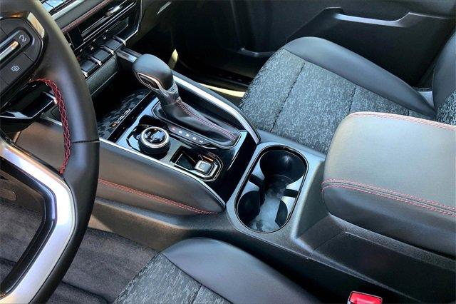 2024 Chevrolet Colorado Vehicle Photo in TOPEKA, KS 66609-0000