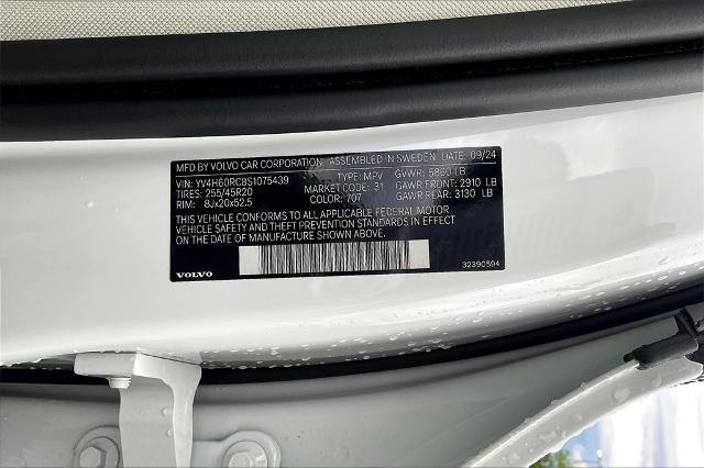 2025 Volvo XC60 Plug-In Hybrid Vehicle Photo in Grapevine, TX 76051