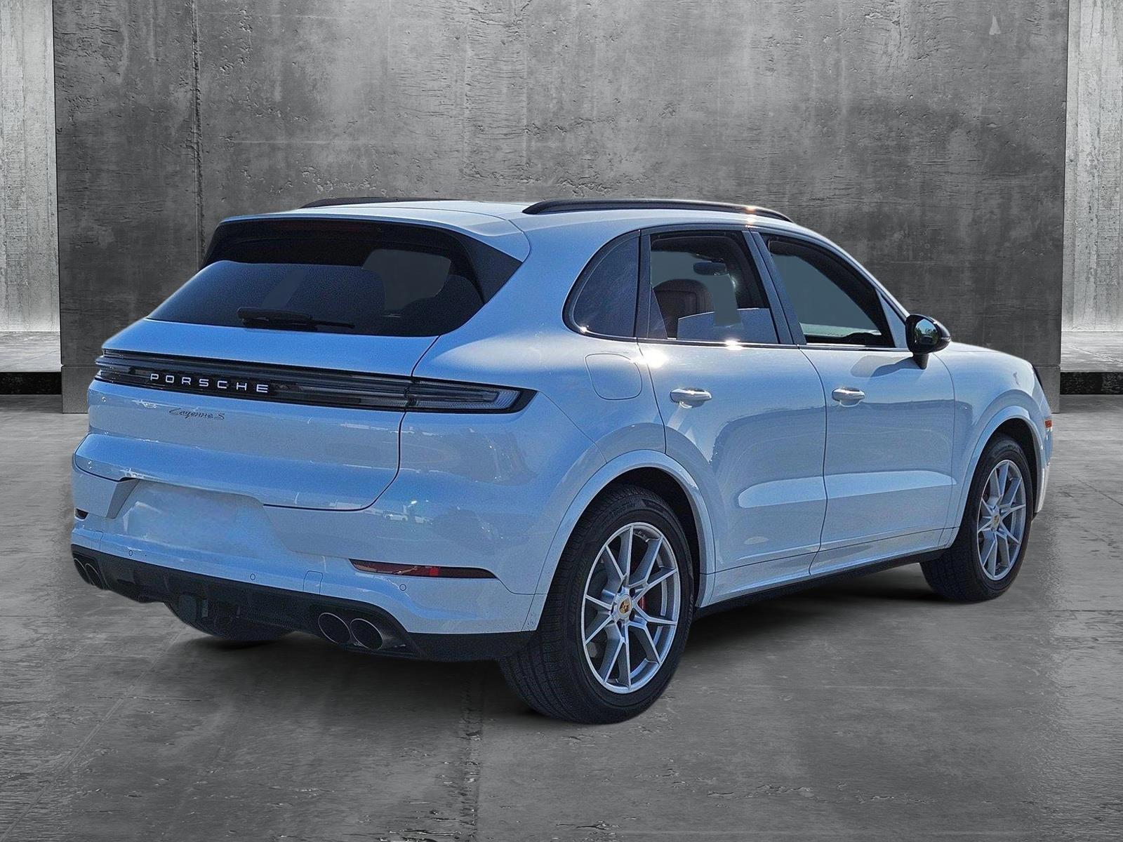 2024 Porsche Cayenne Vehicle Photo in Fort Lauderdale, FL 33316