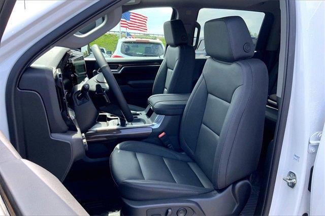 2025 Chevrolet Silverado 1500 Vehicle Photo in KANSAS CITY, MO 64114-4502