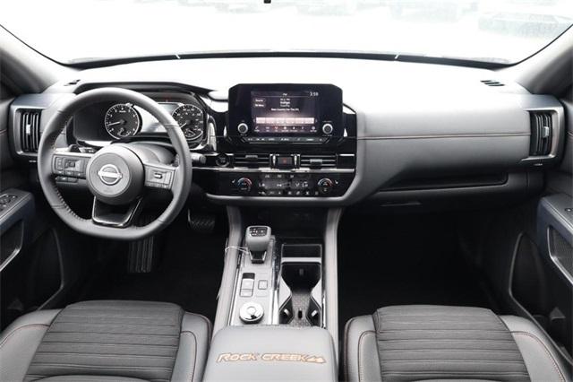 2025 Nissan Pathfinder Vehicle Photo in Hazelwood, MO 63042