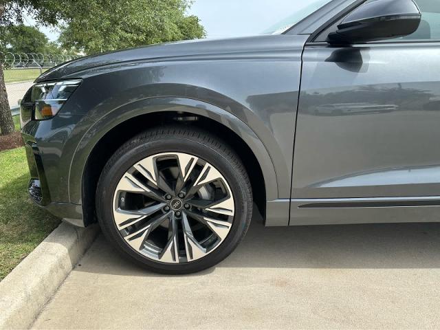 2025 Audi Q8 Vehicle Photo in HOUSTON, TX 77090