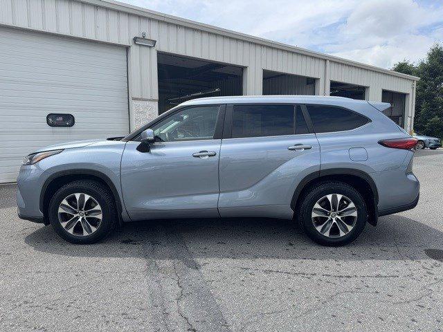2023 Toyota Highlander Vehicle Photo in Mechanicsburg, PA 17050-1707