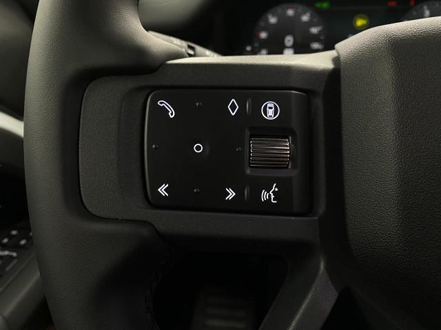 2025 Defender Vehicle Photo in Appleton, WI 54913