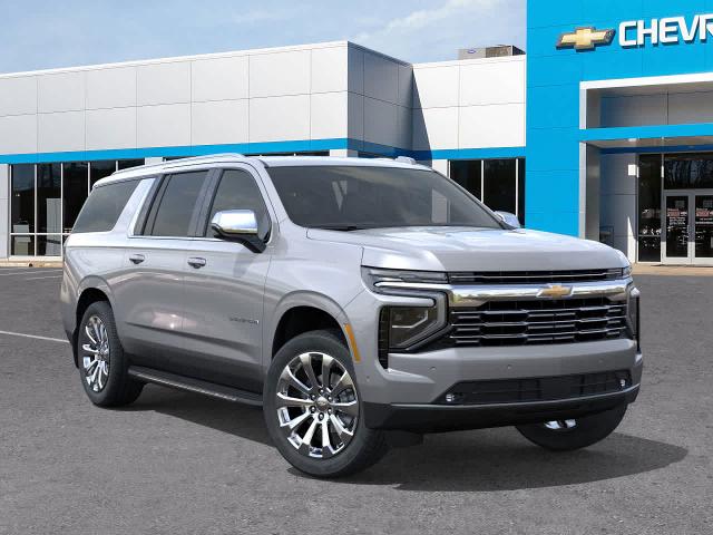 2025 Chevrolet Suburban Vehicle Photo in MOON TOWNSHIP, PA 15108-2571