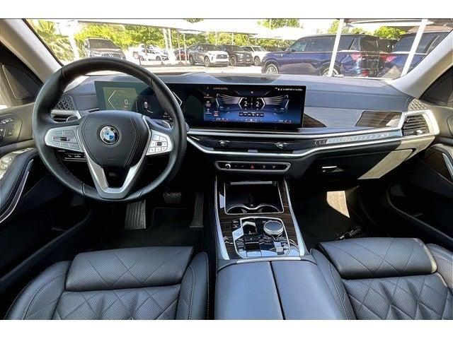 2024 BMW X7 xDrive40i Vehicle Photo in San Antonio, TX 78230