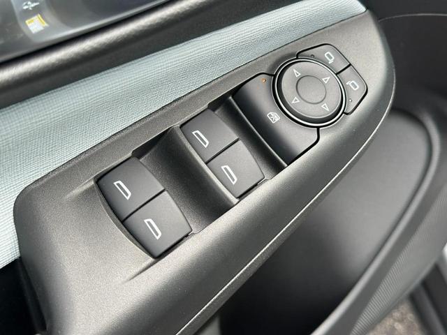2025 Buick Envista Vehicle Photo in COLUMBIA, MO 65203-3903