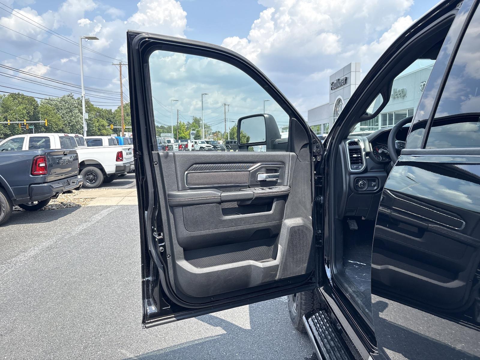 2025 Ram 2500 Vehicle Photo in Mechanicsburg, PA 17050-1707