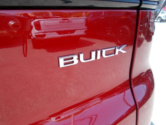 2025 Buick Enclave Vehicle Photo in LOWELL, MA 01852-4336