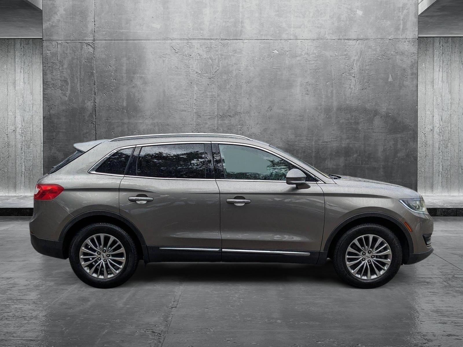 2017 Lincoln MKX Vehicle Photo in Tampa, FL 33614