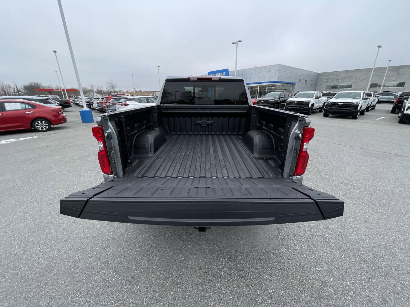 2025 Chevrolet Silverado 1500 Vehicle Photo in BENTONVILLE, AR 72712-4322