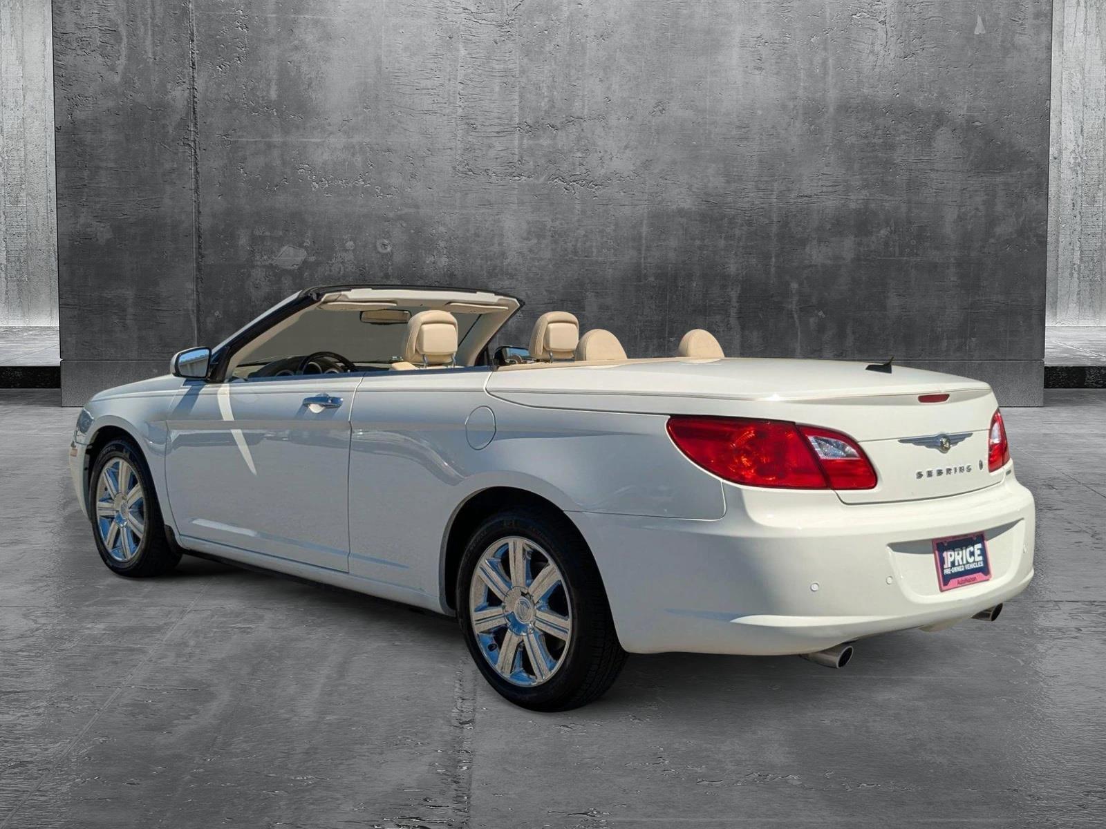 2010 Chrysler Sebring Vehicle Photo in St. Petersburg, FL 33713