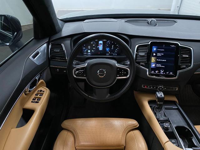 2022 Volvo XC90 Vehicle Photo in Appleton, WI 54913