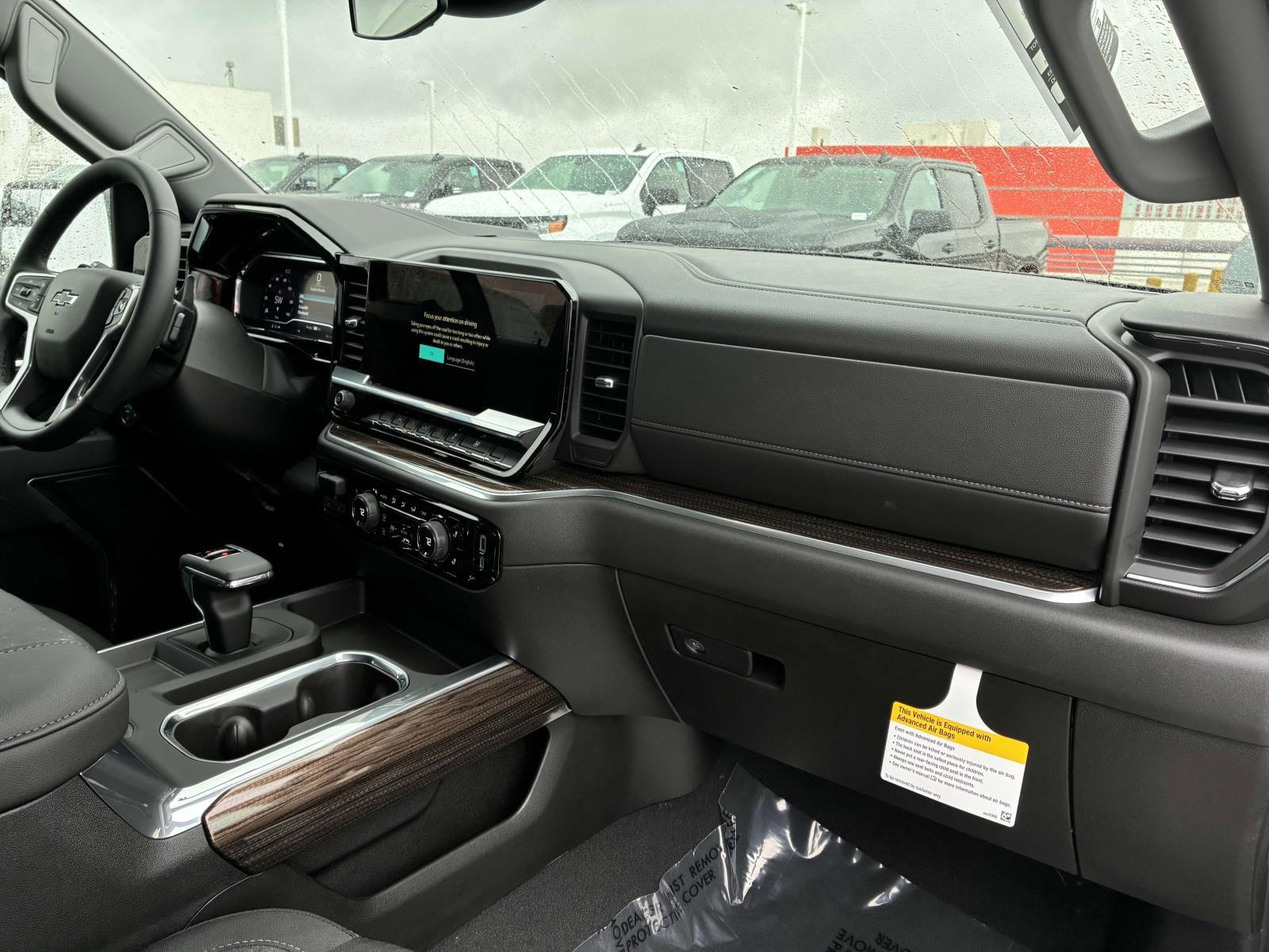 2025 Chevrolet Silverado 1500 Vehicle Photo in LOS ANGELES, CA 90007-3794