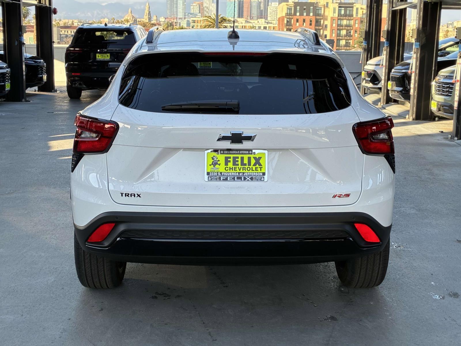 2025 Chevrolet Trax Vehicle Photo in LOS ANGELES, CA 90007-3794