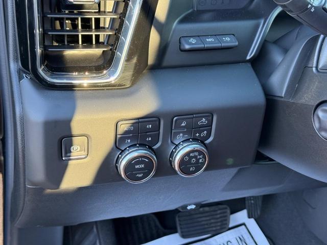 2025 GMC Sierra 1500 Vehicle Photo in COLUMBIA, MO 65203-3903