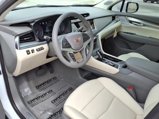 2025 Cadillac XT5 Vehicle Photo in TAMPA, FL 33612-3404