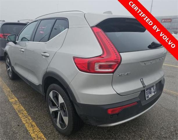 2025 Volvo XC40 Vehicle Photo in Houston, TX 77007