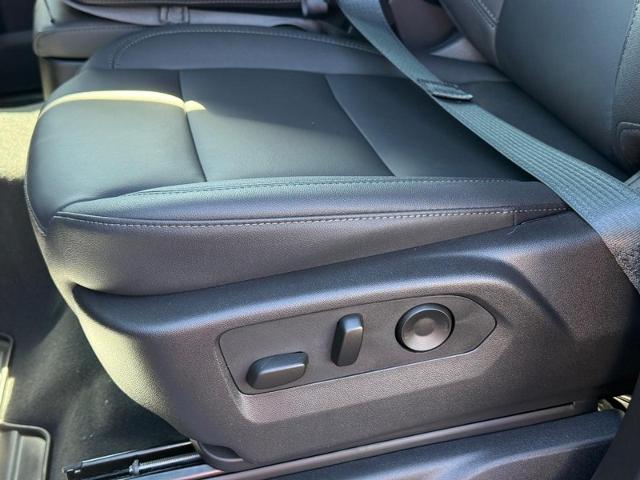 2025 Chevrolet Silverado 1500 Vehicle Photo in COLUMBIA, MO 65203-3903