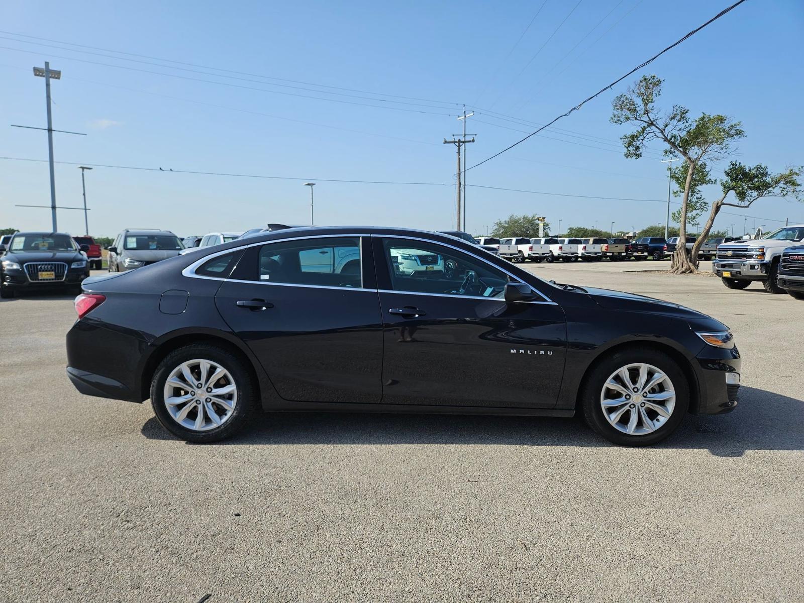 2022 Chevrolet Malibu Vehicle Photo in Seguin, TX 78155