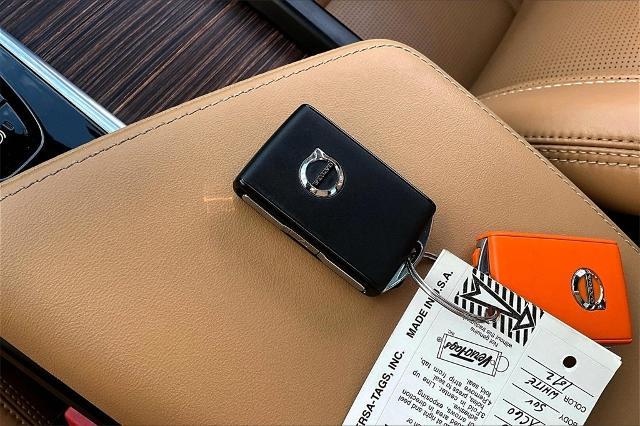 2022 Volvo XC60 Vehicle Photo in San Antonio, TX 78230