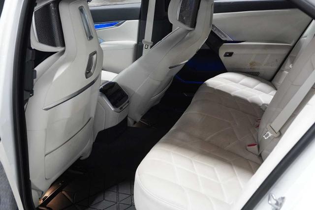 2024 BMW 750e xDrive Vehicle Photo in GRAPEVINE, TX 76051