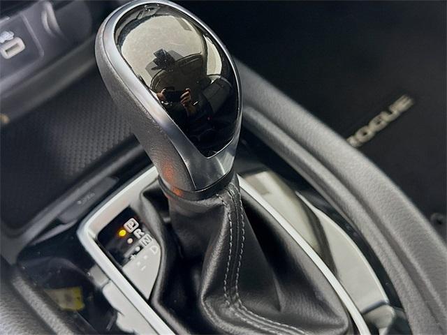 2019 Nissan Rogue Vehicle Photo in Everett, WA 98204