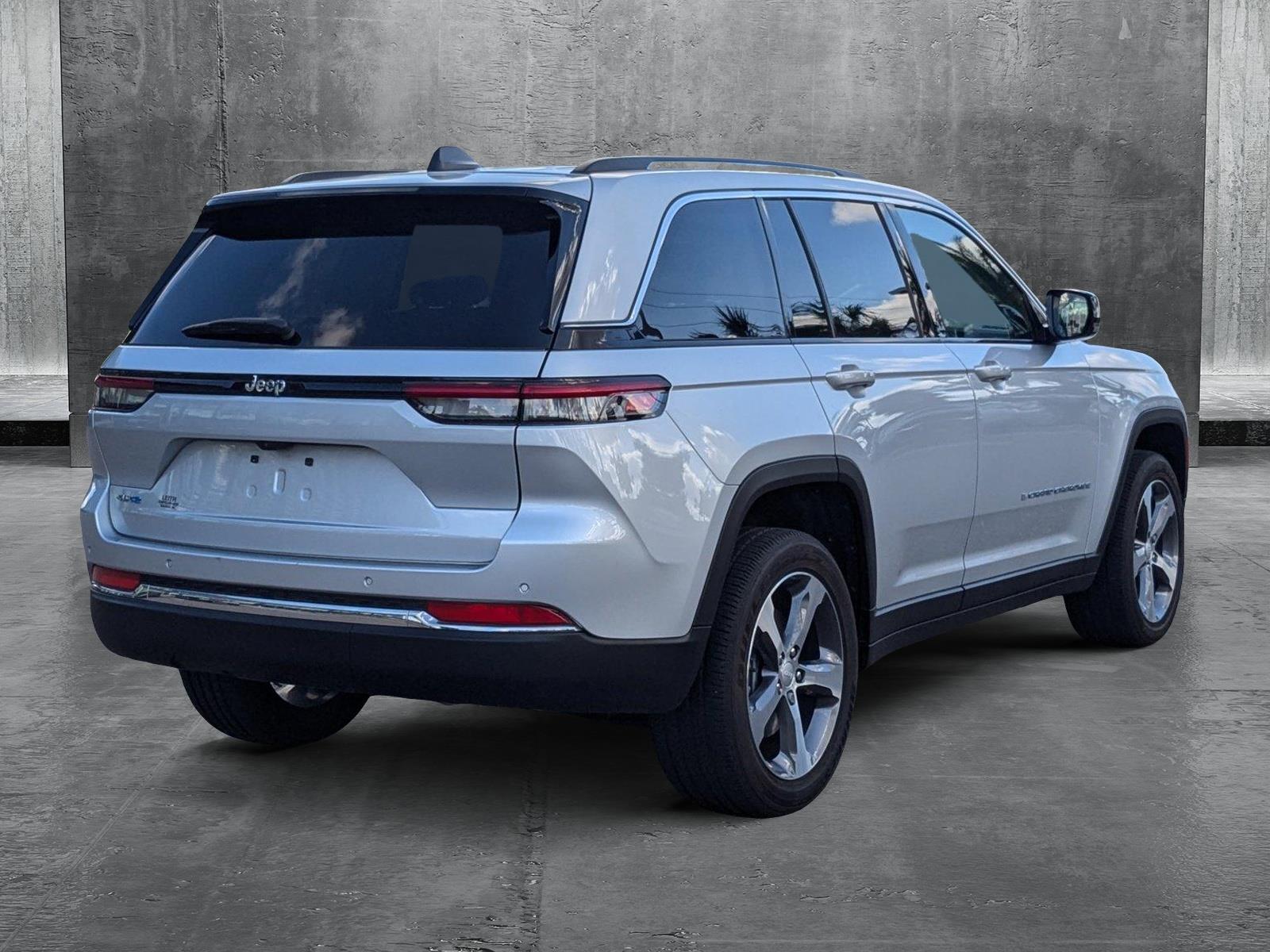 2023 Jeep Grand Cherokee 4xe Vehicle Photo in Wesley Chapel, FL 33544