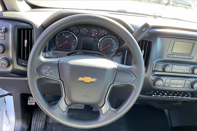 2024 Chevrolet Silverado 5500 HD Vehicle Photo in INDEPENDENCE, MO 64055-1314